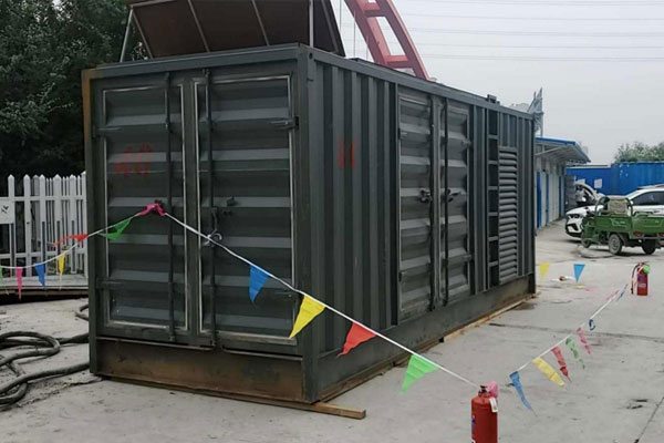 罗平发电机租赁空气滤清器多久更换一次?